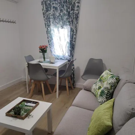 Holiday home Encantadora Casa Con Patio Ronda