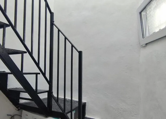 Casa vacanze Casa Con Terraza Privada 6 Min Del Puente Nuevo