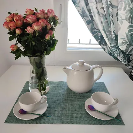 Casa Con Terraza Privada 6 Min Del Puente Nuevo Ferienhaus *